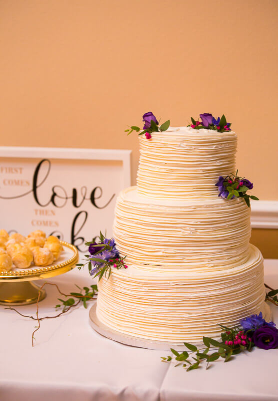 Wedding Cake at Grand Oaks Resort